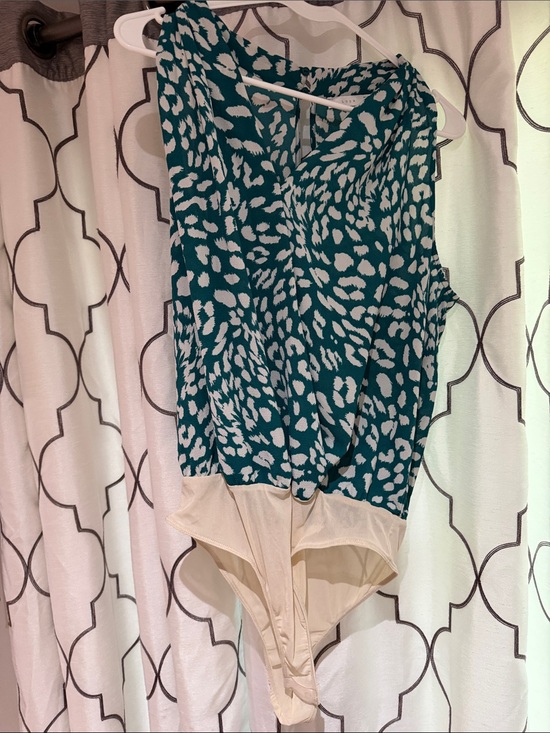 Lush Tops - Lush Teal and Cream Sleeveless Animal-Print Bodysuit